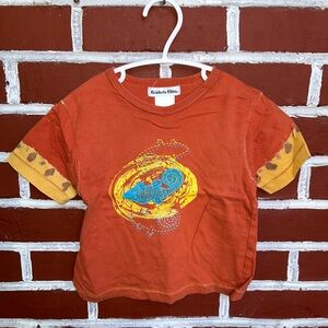 Krickets elite | graphic orqnga t-shirt with tie dye style sleeves | size 24m